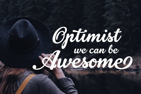 Oraghon Font Attract Studio 