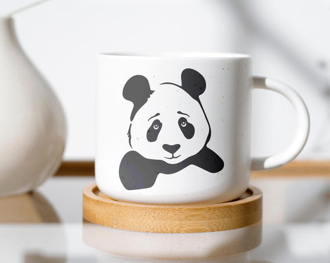 Design PNG E SVG De Panda Com Fones De Ouvido Segurando Uma Xícara De Chá  De Bolha Para Camisetas