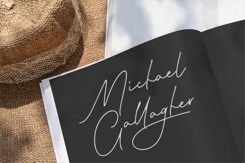 Paragraph Font Aestherica Studio 