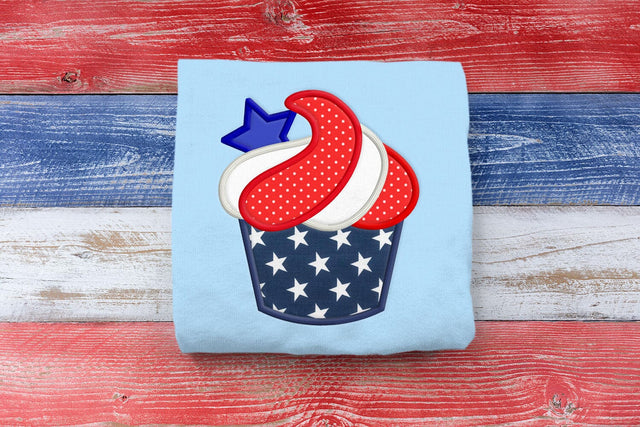Patriotic Cupcake Applique Embroidery Embroidery/Applique DESIGNS Risa Rocks It 