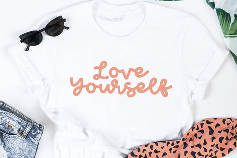 Peach Market - Handwritten Script Font Font KA Designs 