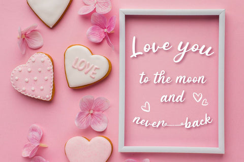 Pinky Sunday - Valentine Font Font Attype studio 