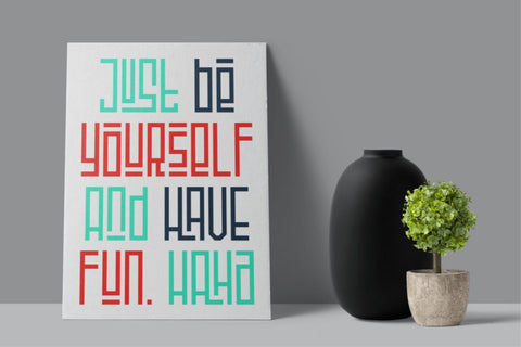 Playlines Font Font PutraCetol Studio 