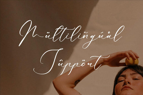 Qlouchester Westfild - Luxury Script Font Font Storytype Studio 