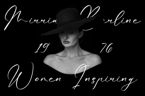 Qlouchester Westfild - Luxury Script Font Font Storytype Studio 