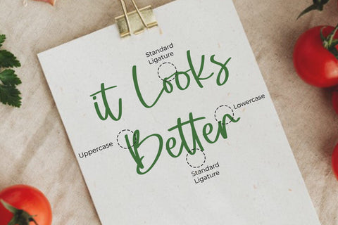 Queen Kyra Font yumnatype 