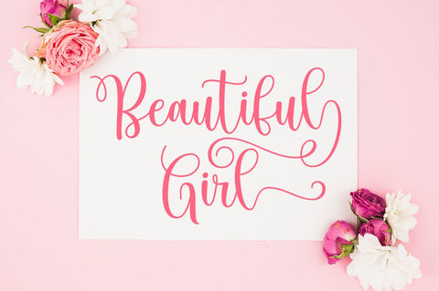 Queen Sanata Font Rotterlab studio 