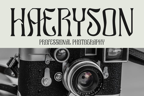 RAGHLICK Typeface Font Storytype Studio 