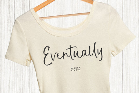 Realistic Feather Font Font Balpirick 