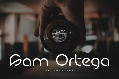 Rebelion - Futuristic Font Font Alpaprana Studio 