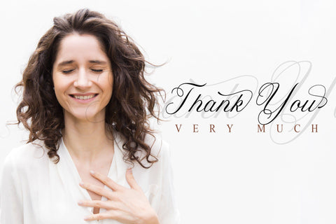 Roadstay Font love script 