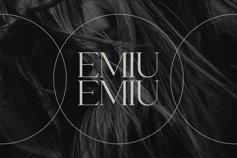 Roghiska Typeface Font Storytype Studio 