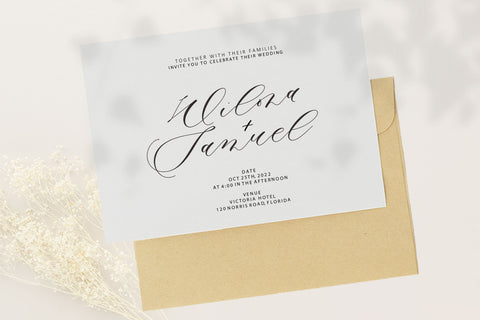 Romantic soneta Font Four Lines Std. 