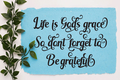 Salmida Font Rtceative 