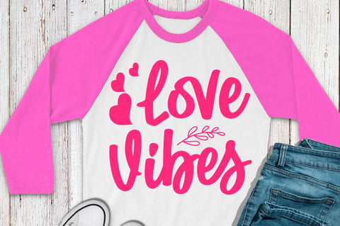 SD0014 - 17 Love vibes SVG Designangry 
