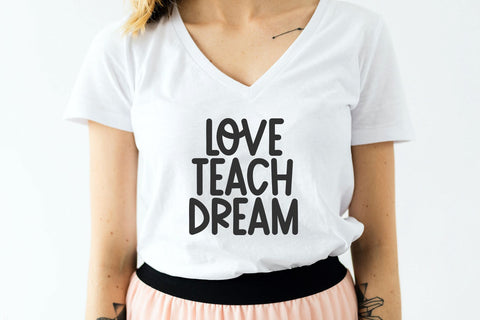 Seahorse - Cute Handwritten Font Font KA Designs 