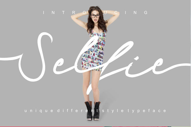 Selfie Font BonjourType 