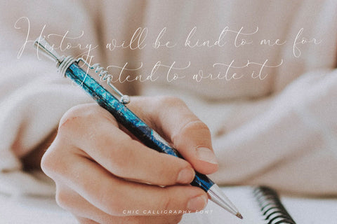 Senorytta Chic Calligraphy Font Font Storytype Studio 