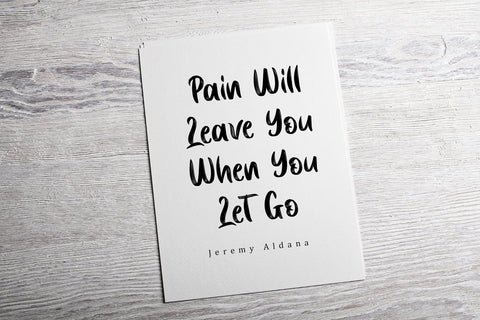 Shadow Love Font Sakha Design Studio 