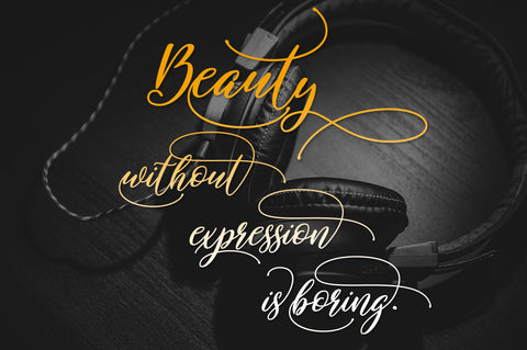 Shakeglow script Font Akrt Std 