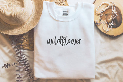 Shaley - Modern Script Font Font KA Designs 