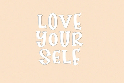 Shebae A Charming & Quirky Serif Font Font Balevgraph Studio 