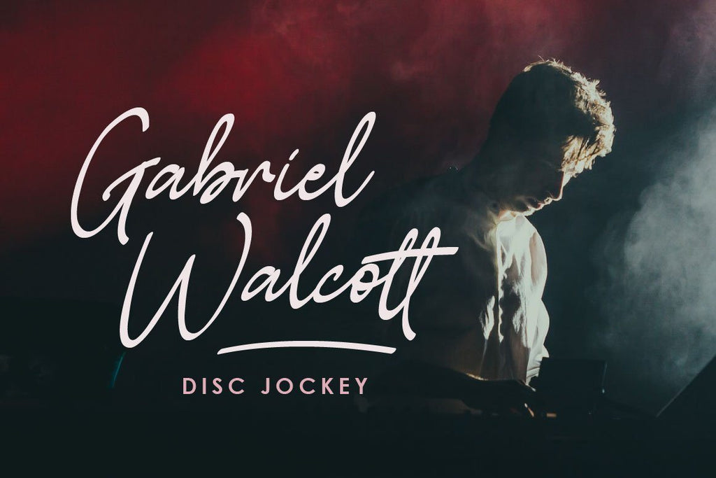 Shelley Handwritten Script | So Fontsy