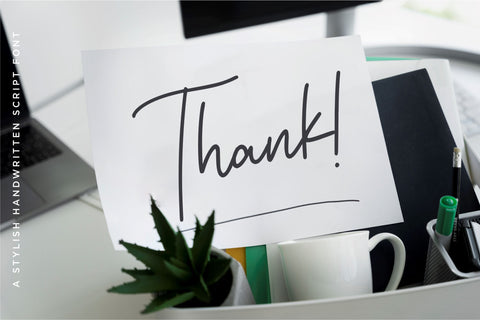 Signatture Greating Font Qwrtype Foundry 