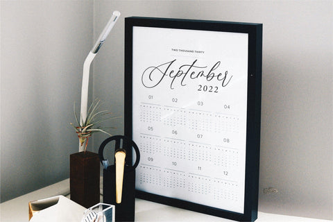 Silver Pearl Font Aestherica Studio 