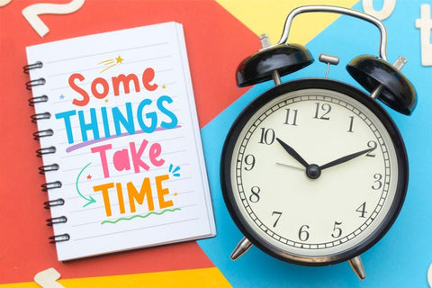 Smelly Peach Font Allouse.Studio 