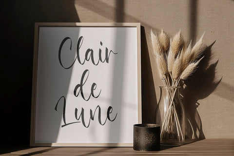 Smiley Mothers - A Handwritten font Font Timur type 