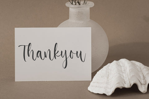 Smiley Mothers - A Handwritten font Font Timur type 