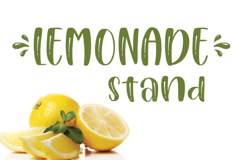 SNOWFLAKE Font Mozarella 