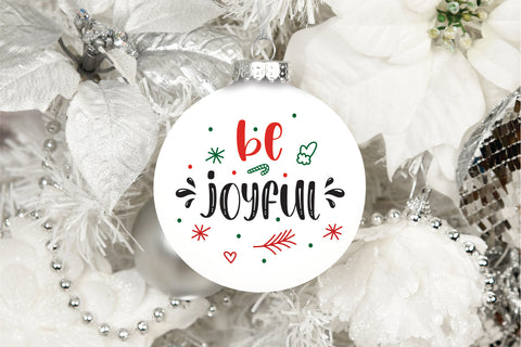 SNOWFLAKE Font Mozarella 