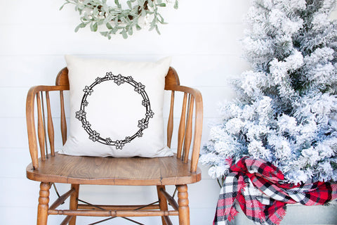 Snowflake SVG Frame, Christmas SVG Monogram, Circle Frame. SVG Elinorka 