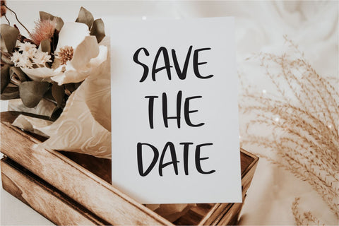 SPARKLE Font Mozarella 