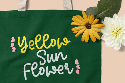 Sparkling Font Olivetype 