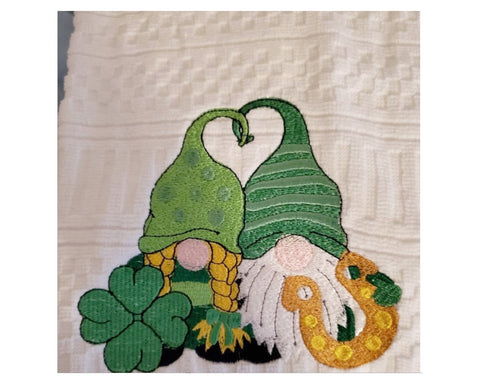 St. Patrick Gnome Couple Machine Embroidery Embroidery/Applique DESIGNS Canada Embroidery 