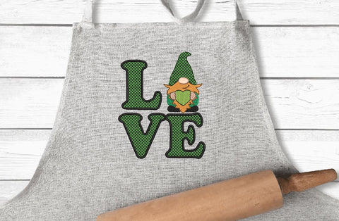 St. Patrick Gnome with horseshoe LOVE Machine Embroidery Design Embroidery/Applique DESIGNS Canada Embroidery 