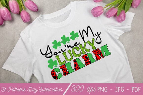 St. Patrick's Day Lucky Shirt,St. Patricks Day Shirt,Shamrock Lucky Lips,Four Leaf Clover,Shamrock Shirts,Patrick's Day,Irish Tshirt SVG SH_Tee store 