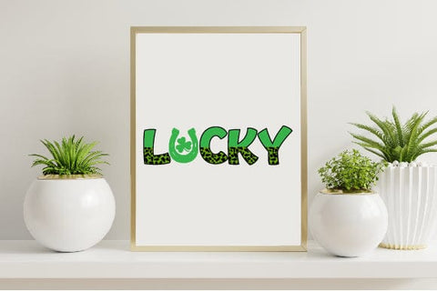 St. Patrick's Day Lucky Shirt,St. Patricks Day Shirt,Shamrock Lucky Lips,Four Leaf Clover,Shamrock Shirts,Patrick's Day,Irish Tshirt SVG SH_Tee store 
