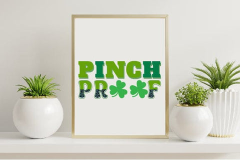 St. Patrick's Day Lucky Shirt,St. Patricks Day Shirt,Shamrock Lucky Lips,Four Leaf Clover,Shamrock Shirts,Patrick's Day,Irish Tshirt SVG SH_Tee store 