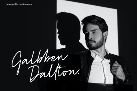 Strenghtque Font Allouse.Studio 