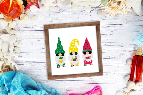 Summer gnomes SVG. Gnomes on the beach SVG LaBelezoka 