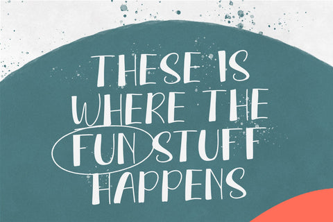 Sunday Display - Playful Font Font StringLabs 
