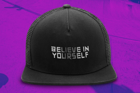 Super Maizen - Modern Futuristic Font Font StringLabs 