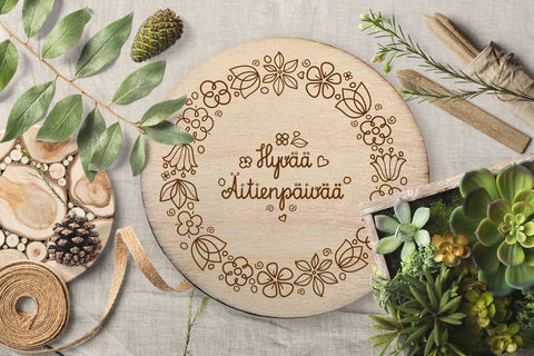 svg Mother's day greeting card in Finland Hyvaa Aitienpaivaa SVG Zoya Miller 