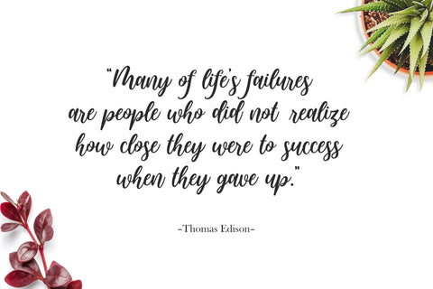 Sweethearts Calligraphy Font Holydie Studio 