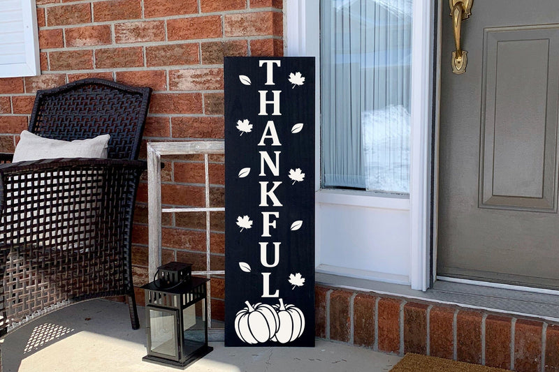 Black and white thanksgiving place cards