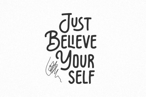 The Gloves Font Aestherica Studio 